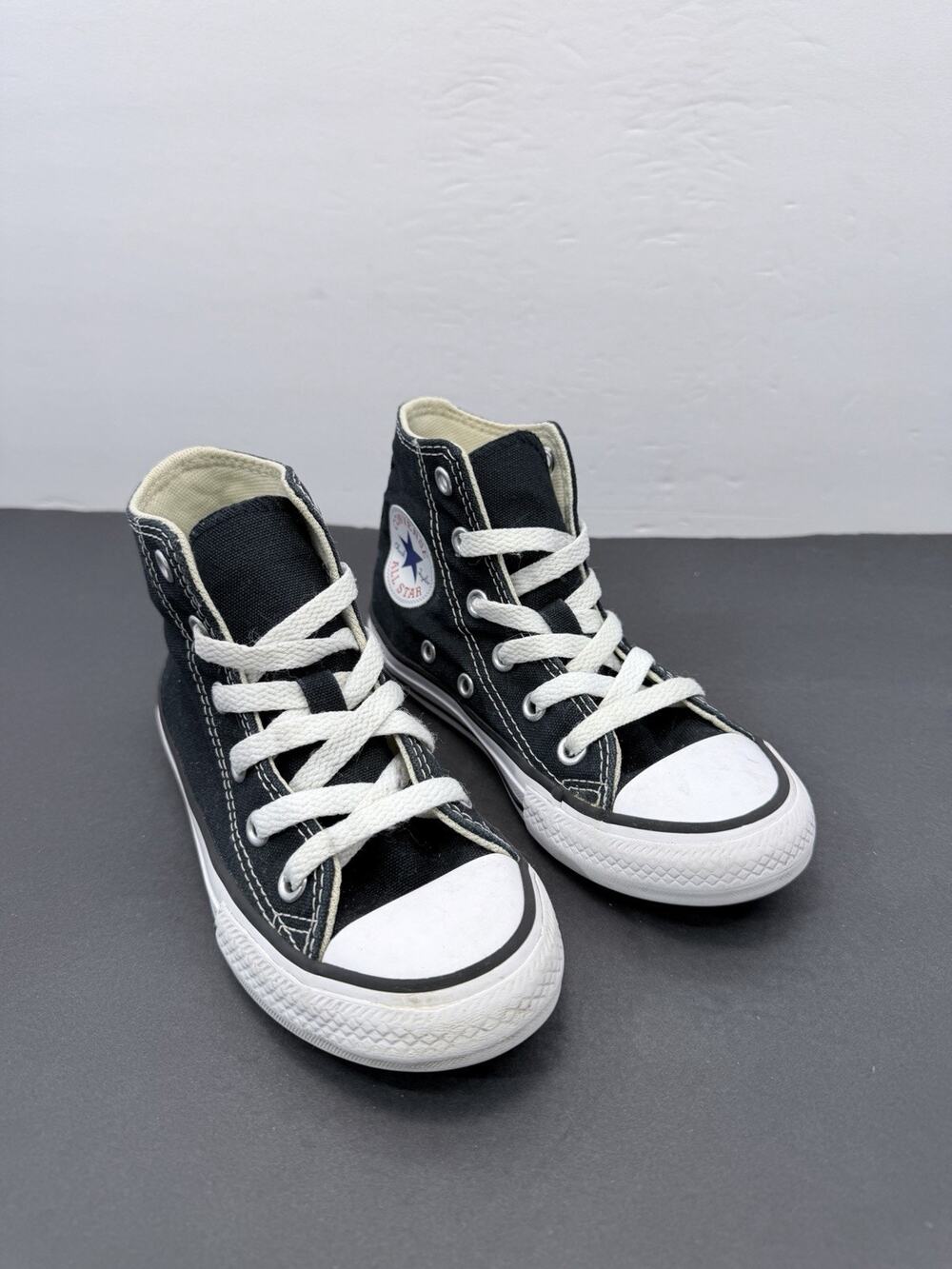 Converse Chuck Taylor All Star High Top Black Kids Sneakers Size 11 Youth 3J231
